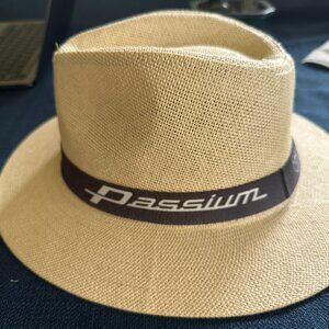 Passium Luxury Rally Club Straw Light Weight Hat New Clean